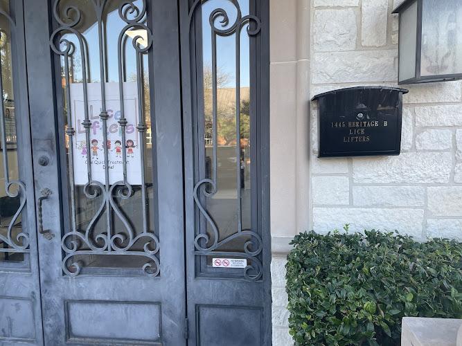 Lice Lifters Of Collin County - Lice Treatment and Lice Removal - lice treatment clinic in McKinney, TX